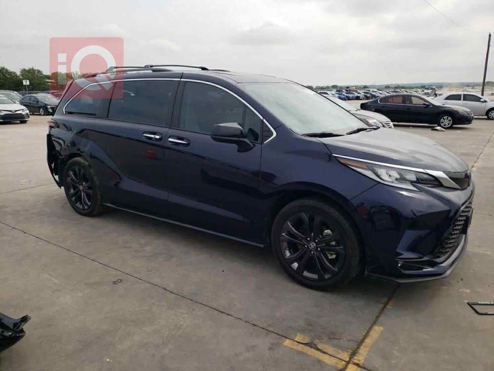 تويوتا سيينا